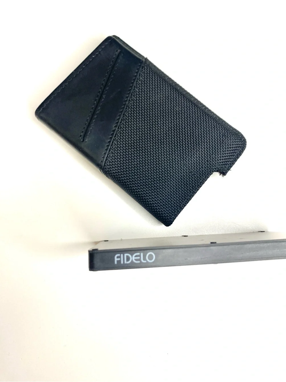 Fidelo Men’s RFID Blocking Slim Wallet w/Sliding Pop-Up Design in Black